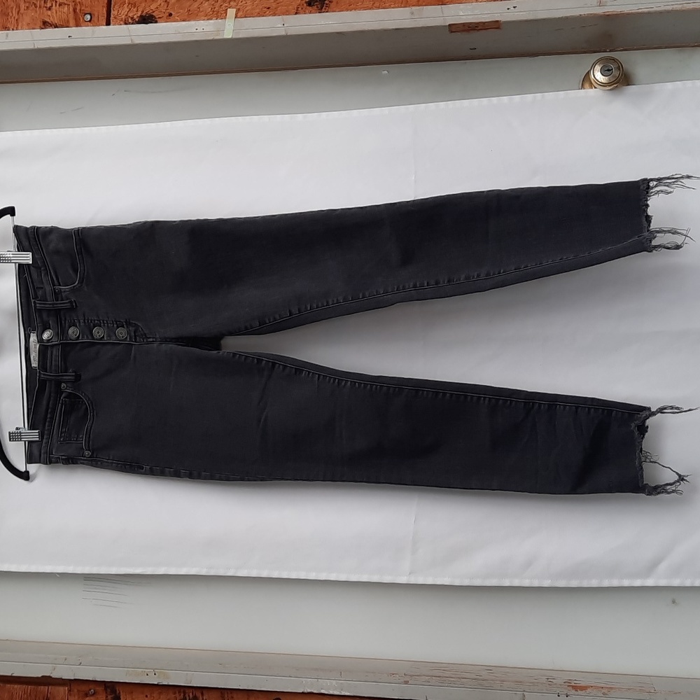 Madewell 9" Skinny Jeans in Berkeley Black Button Through Edition